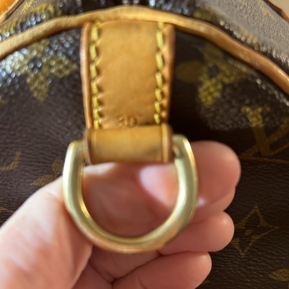 AUTHENTIC Louis Vuitton Speedy 30 Bandouliere in Monogram W RECEIPT $2300+ tax - Picture 12 of 17
